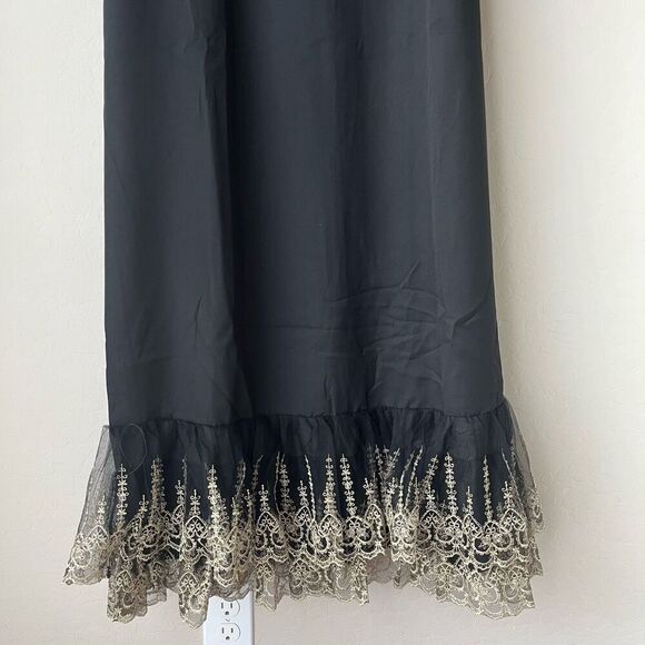 NEW Tuckernuck Pomander Place Black Lillith Gold Embroidered Lace Dress Size M - Picture 4 of 10